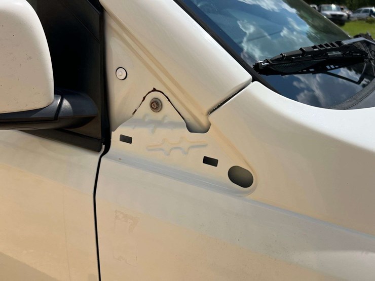 2013-dodge-grand-caravan-image-43