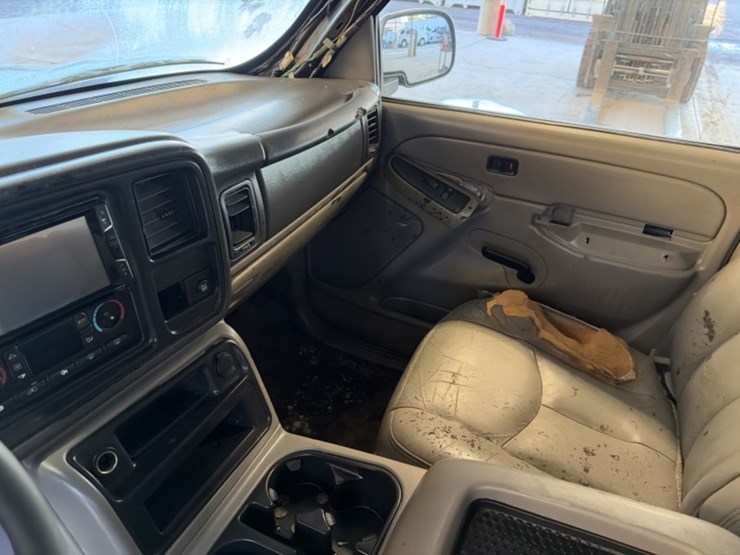 2005-gmc-yukon-xl-image-22