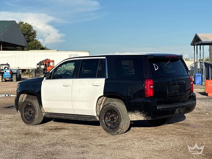 2019-chevrolet-tahoe-image-4