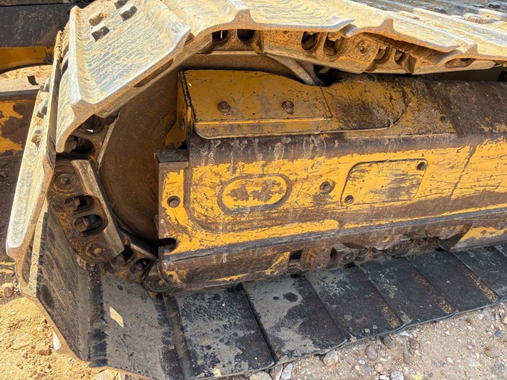 caterpillar-d5k2-image-25