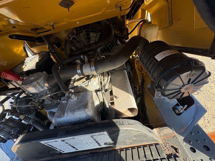 caterpillar-gc25k-image-15
