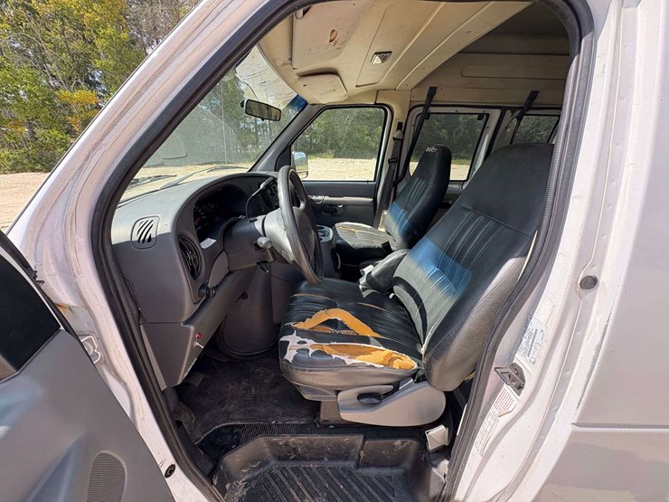 2004-ford-6-image-8