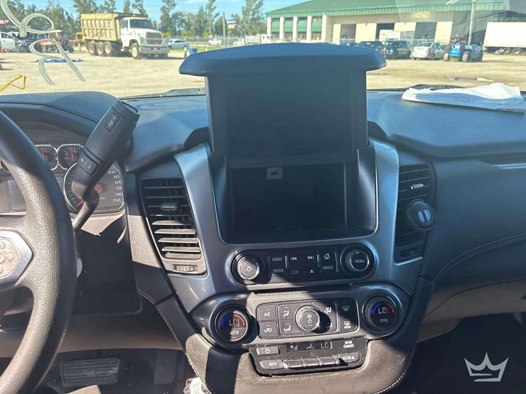 2019-chevrolet-tahoe-image-15