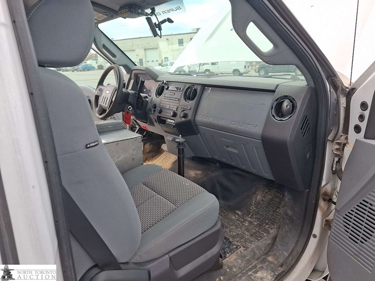 2012-ford-f350-image-14