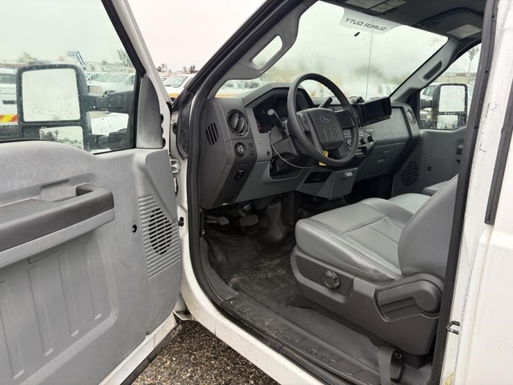 2013-ford-f350-image-11