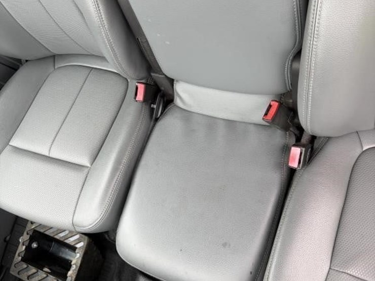 2013-ford-f350-image-16