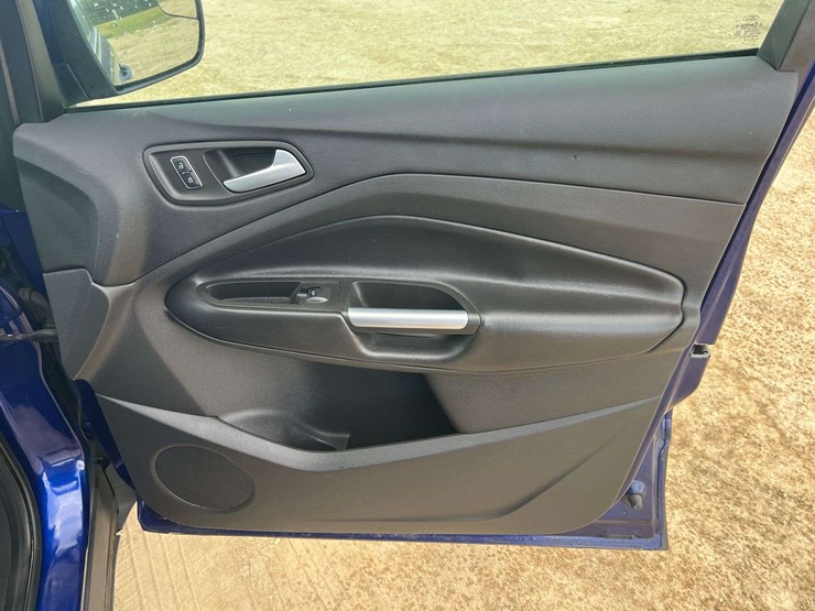2014-ford-escape-image-20