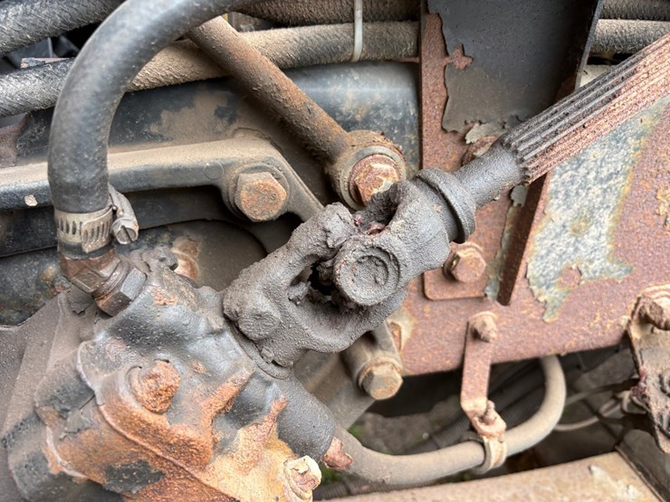 2009-caterpillar-c13-image-52