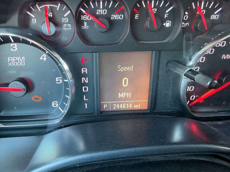 2017-chevrolet-silverado-3500-image-29