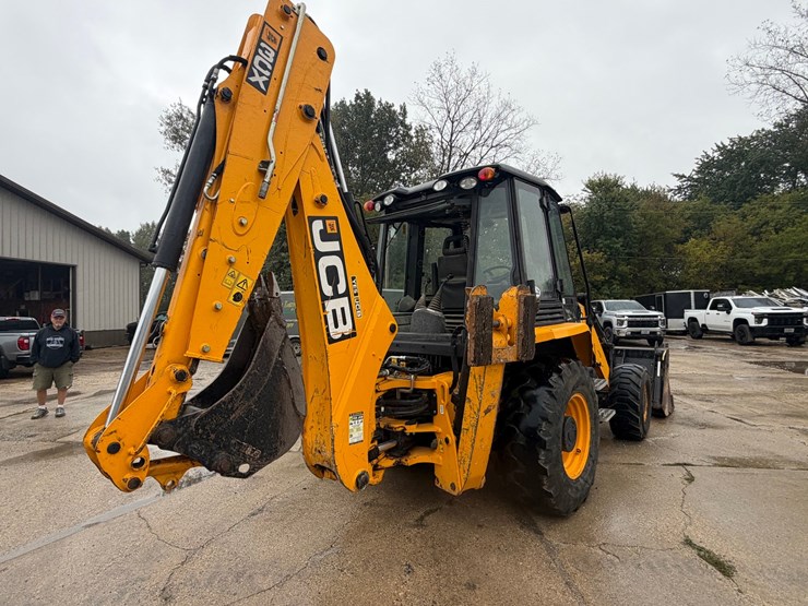 jcb-3cx-image-5