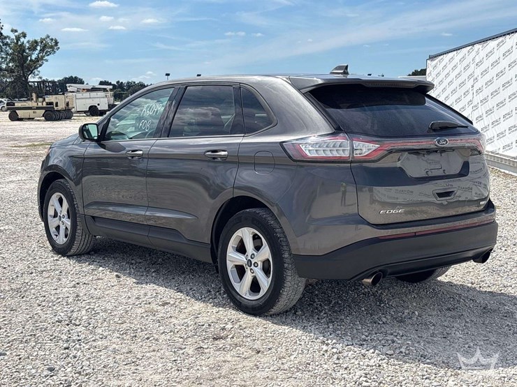 2016-ford-edge-image-2