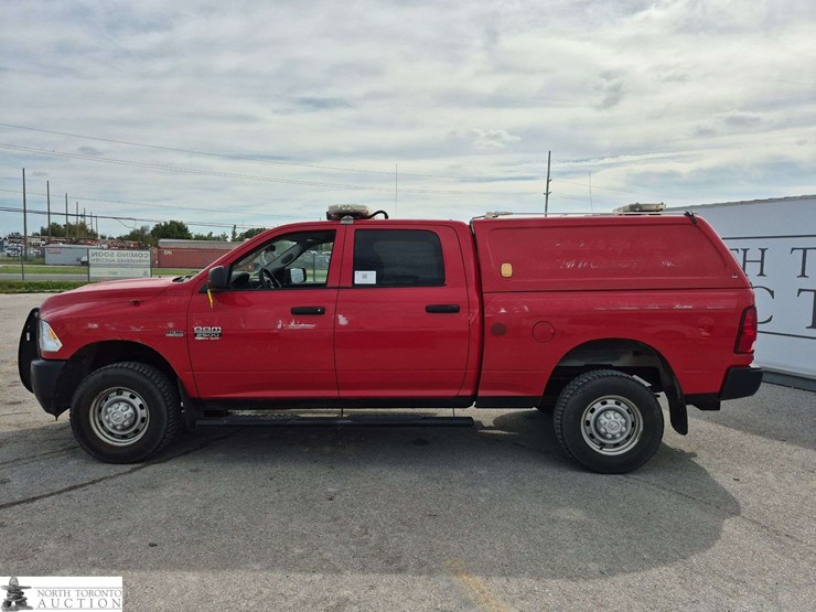 2012-dodge-2500-image-8