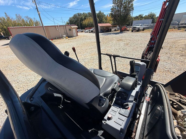 2023-kubota-kx033-4-image-38