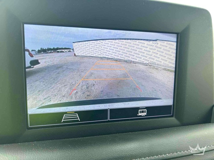 2023-chevrolet-tahoe-image-19