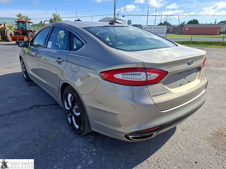 2016-ford-fusion-image-7