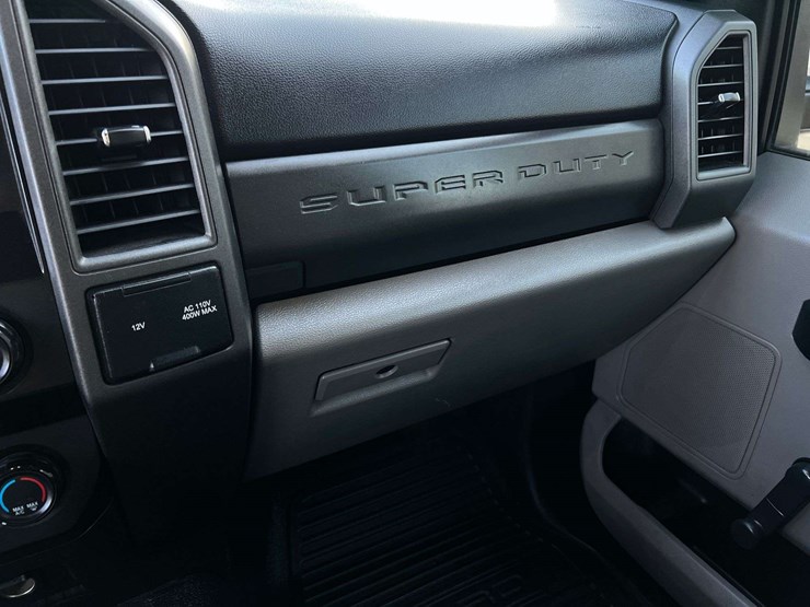 2020-ford-f350-image-18