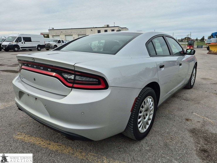 2019-dodge-charger-image-5