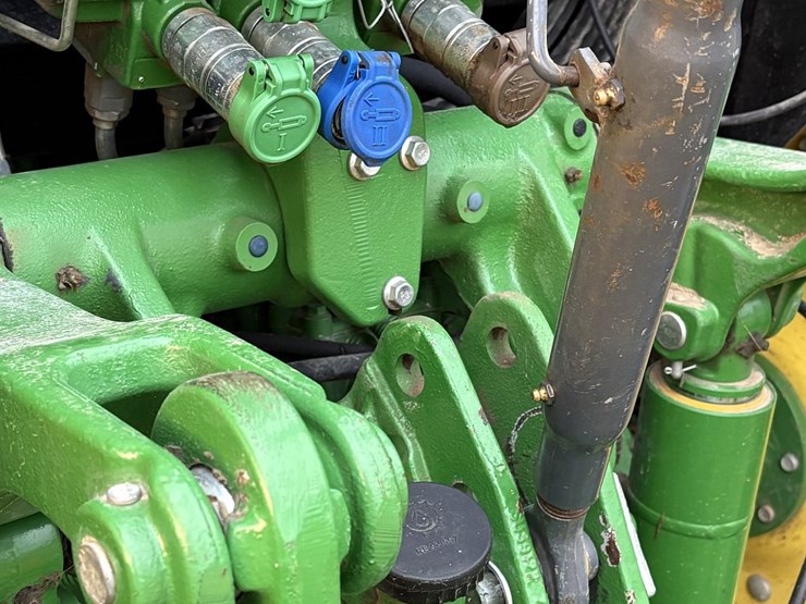 2018-john-deere-5125r-image-8