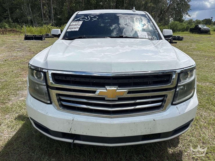 2020-chevrolet-tahoe-image-29