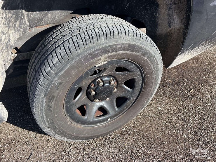 2019-chevrolet-tahoe-image-25