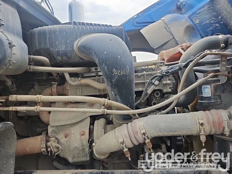 2019-freightliner-122sd-image-29