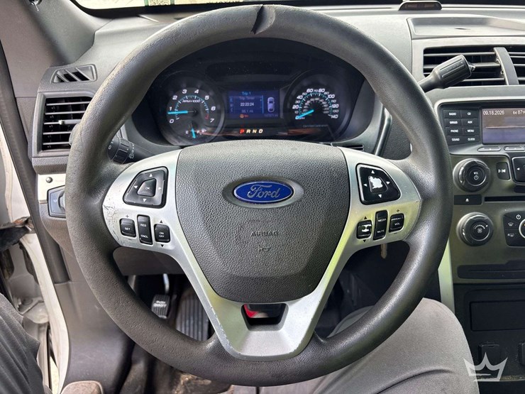 2013-ford-explorer-image-10
