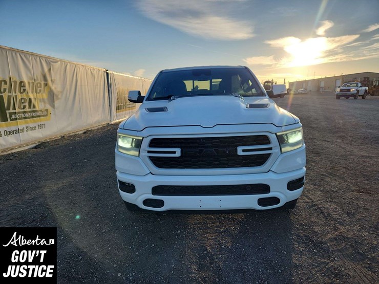 2022-dodge-1500-image-8
