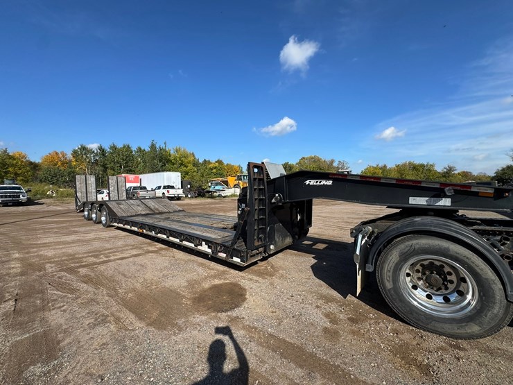 #1954-•-2016-felling-x-force-paver-special-lowboy-image-7