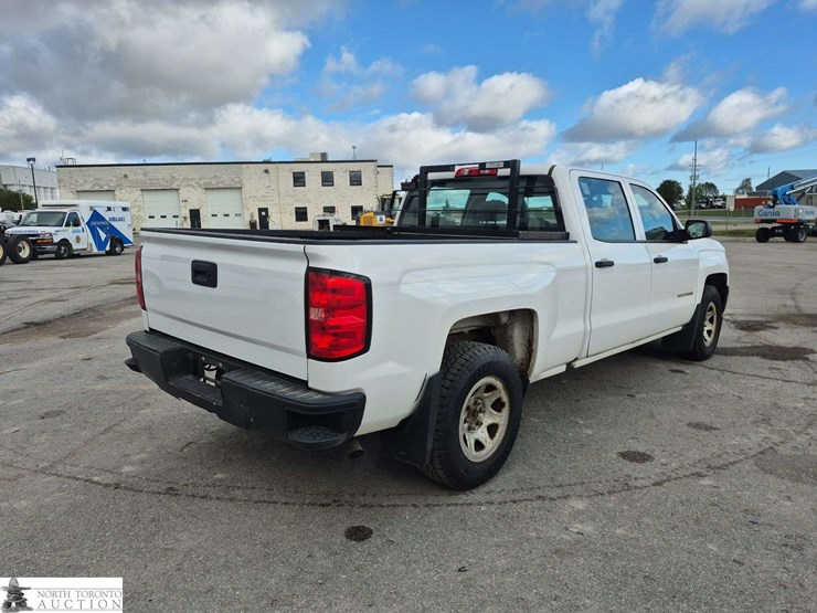 2017-chevrolet-silverado-1500-image-5