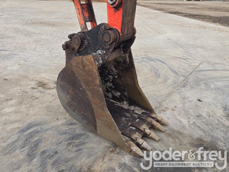 2022-kubota-kx080-image-23