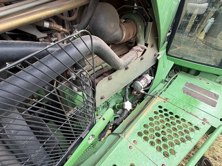 2010-john-deere-4830-image-72