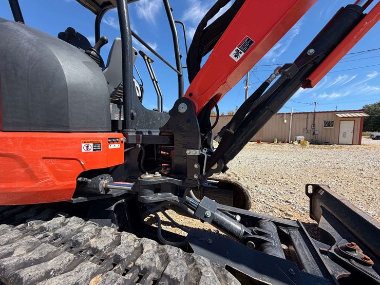 2023-kubota-kx033-4-image-38