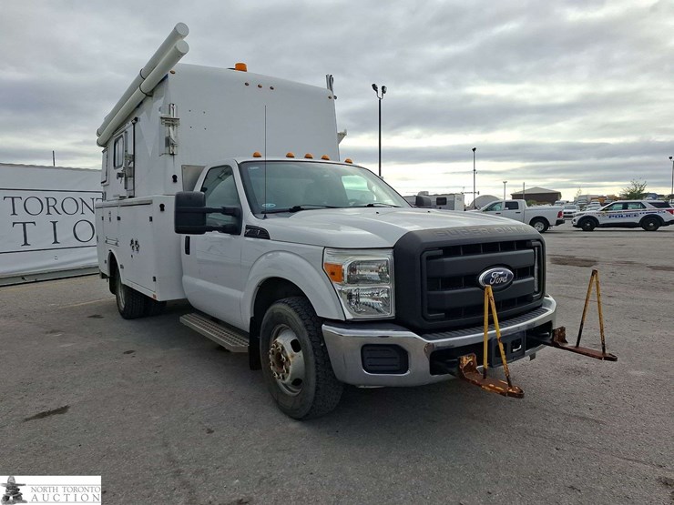 2012-ford-f350-image-3