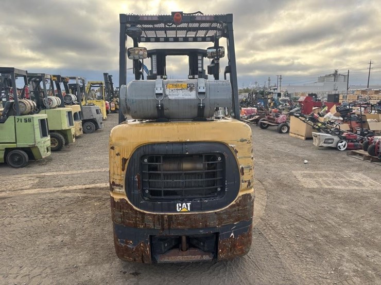 2020-caterpillar-gc40k-image-8