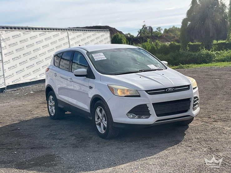 2014-ford-escape-image-2