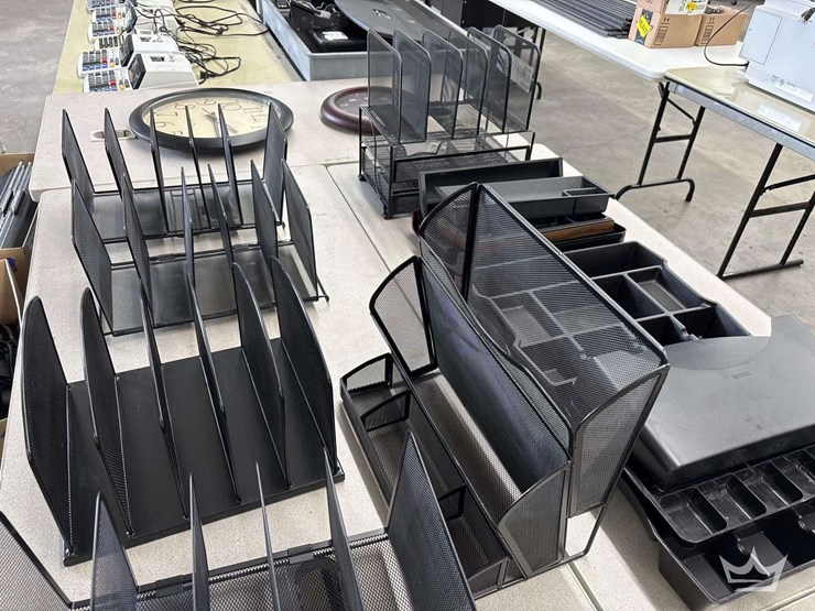 misc.-office-items-(organizers,-clocks,-mats,-stools,-carts,-and-height-adjustable-table.-image-14
