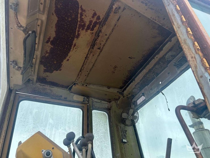 caterpillar-120g-image-14