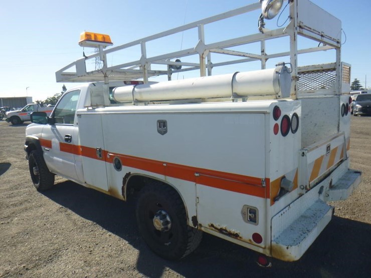 2003-chevrolet-2500hd-image-4