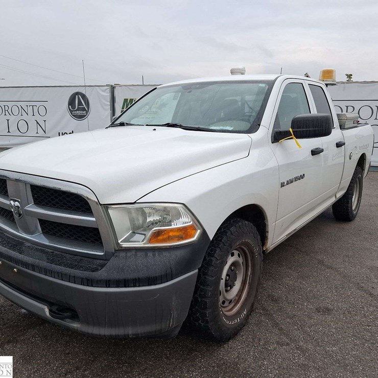 2011 DODGE 1500