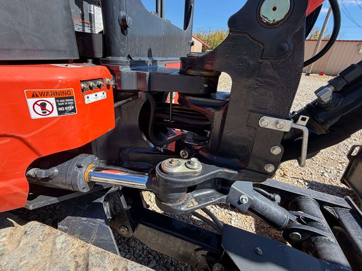 2023-kubota-kx033-4-image-33
