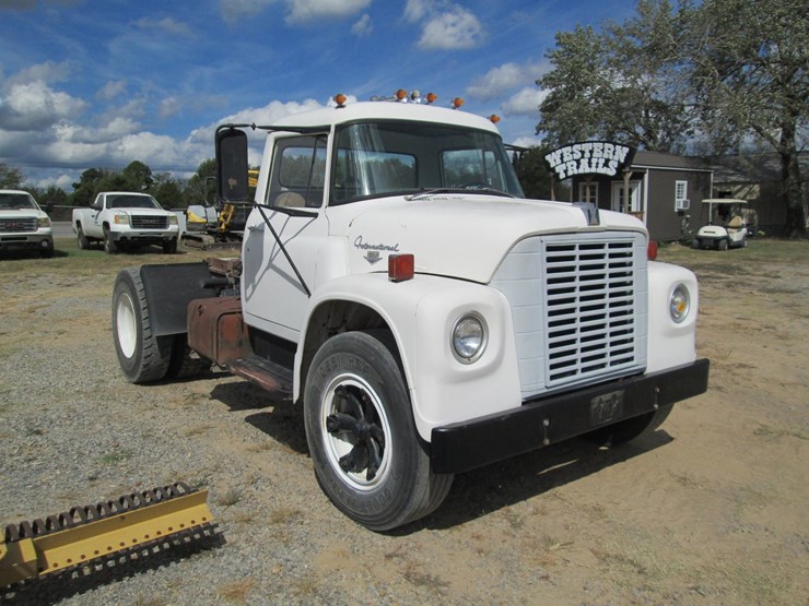 1971-international-loadstar-image-2