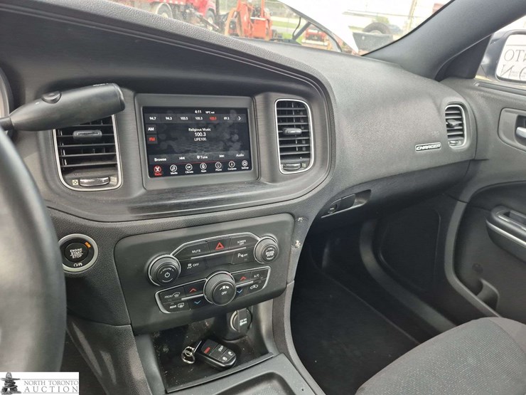 2019-dodge-charger-image-12