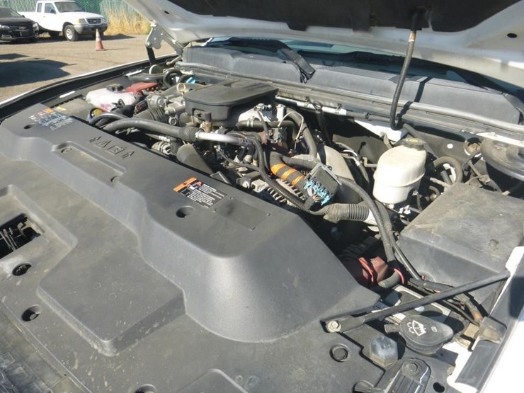 2014-chevrolet-3500hd-image-8