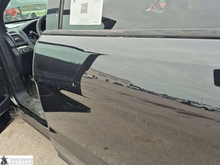 2019-ford-explorer-image-23