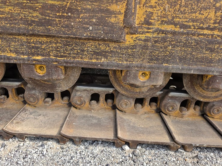 2007-caterpillar-953d-image-76