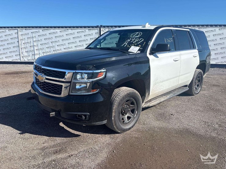 2019-chevrolet-tahoe-image-1