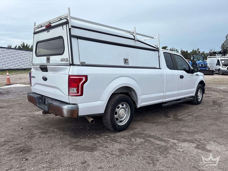 2017-ford-f150-image-3