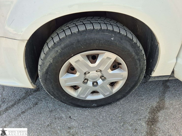 2011-dodge-grand-caravan-se-image-20