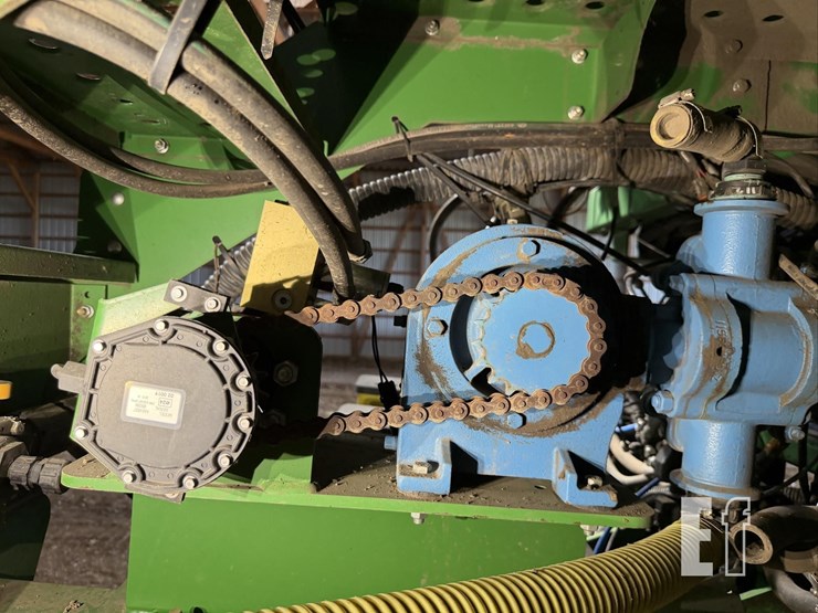2013-john-deere-db60-image-48