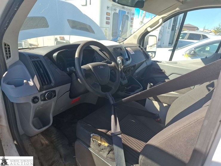 2016-ford-transit-image-9